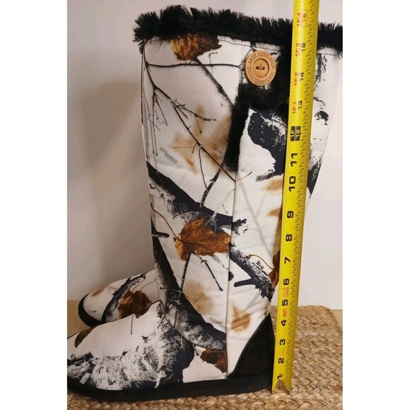 MUK LUKS Women Sz 10 Legendary Whitetail Tall Camo Boots Faux Fur Lined - Picture 13 of 16